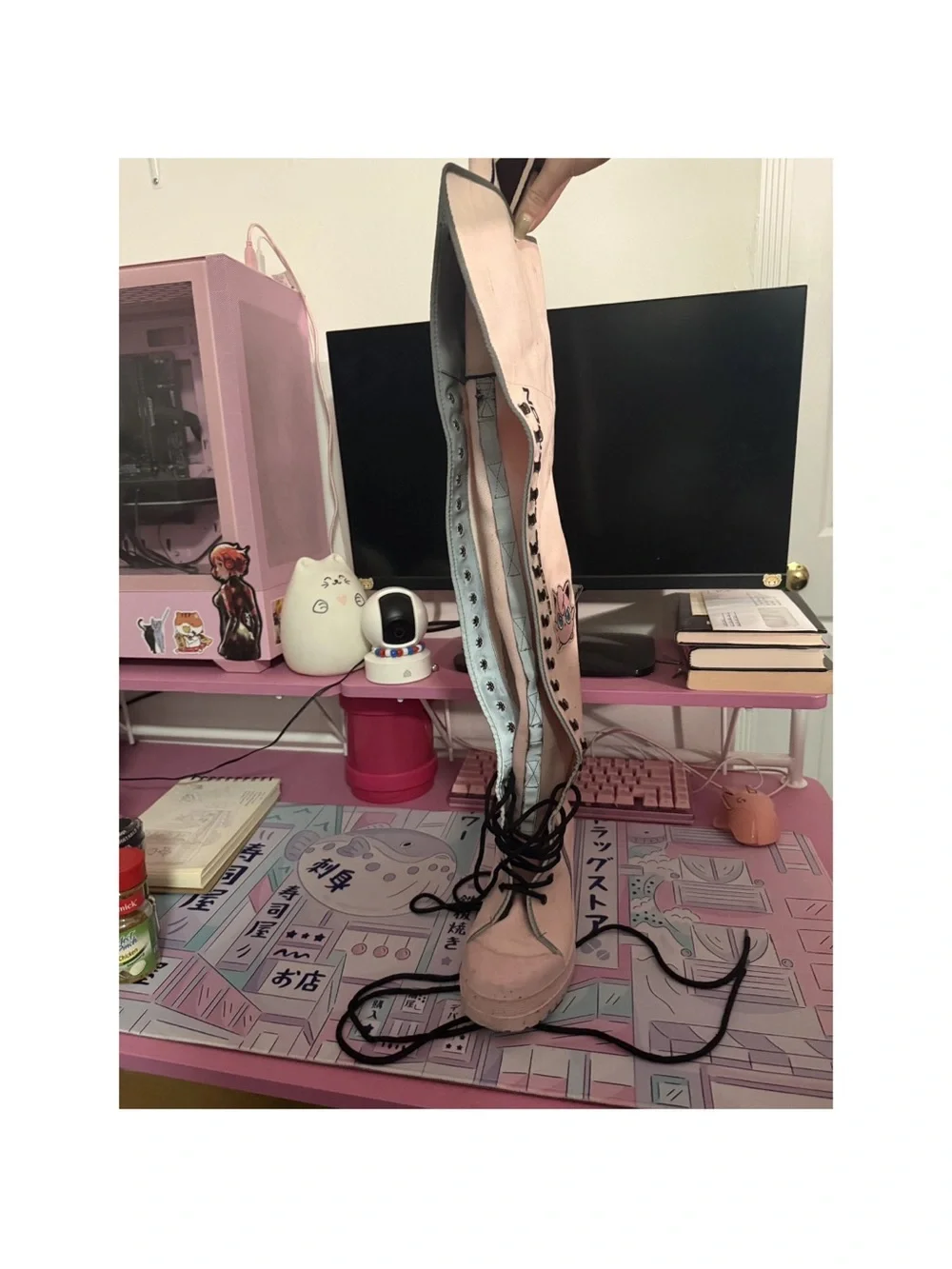 GCDS POKÉMON JIGGLYPUFF RUNWAY BOOTS 40EU